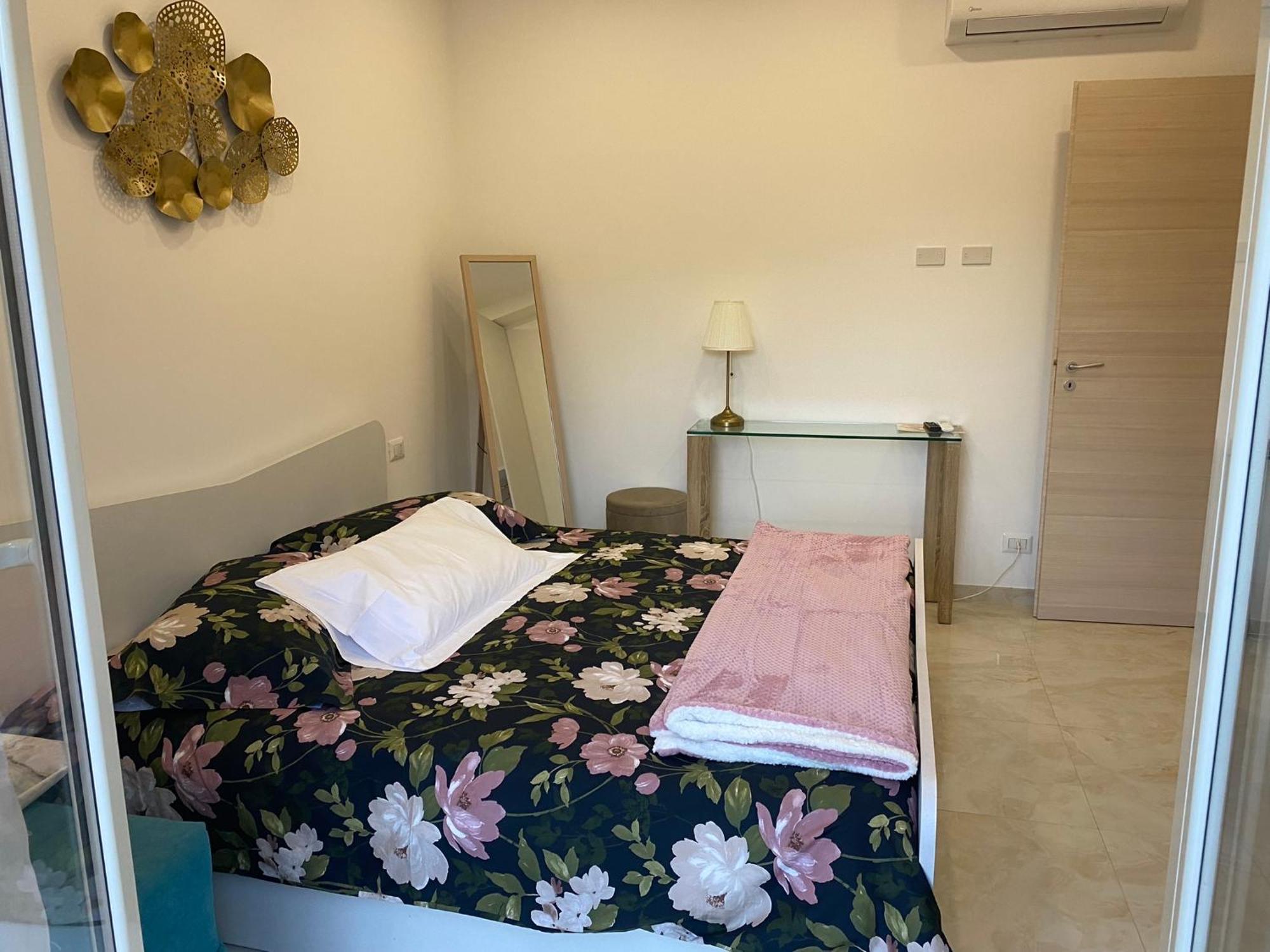 La Ginestra Hotel จีอาร์ดีนี นักซอส ภายนอก รูปภาพ